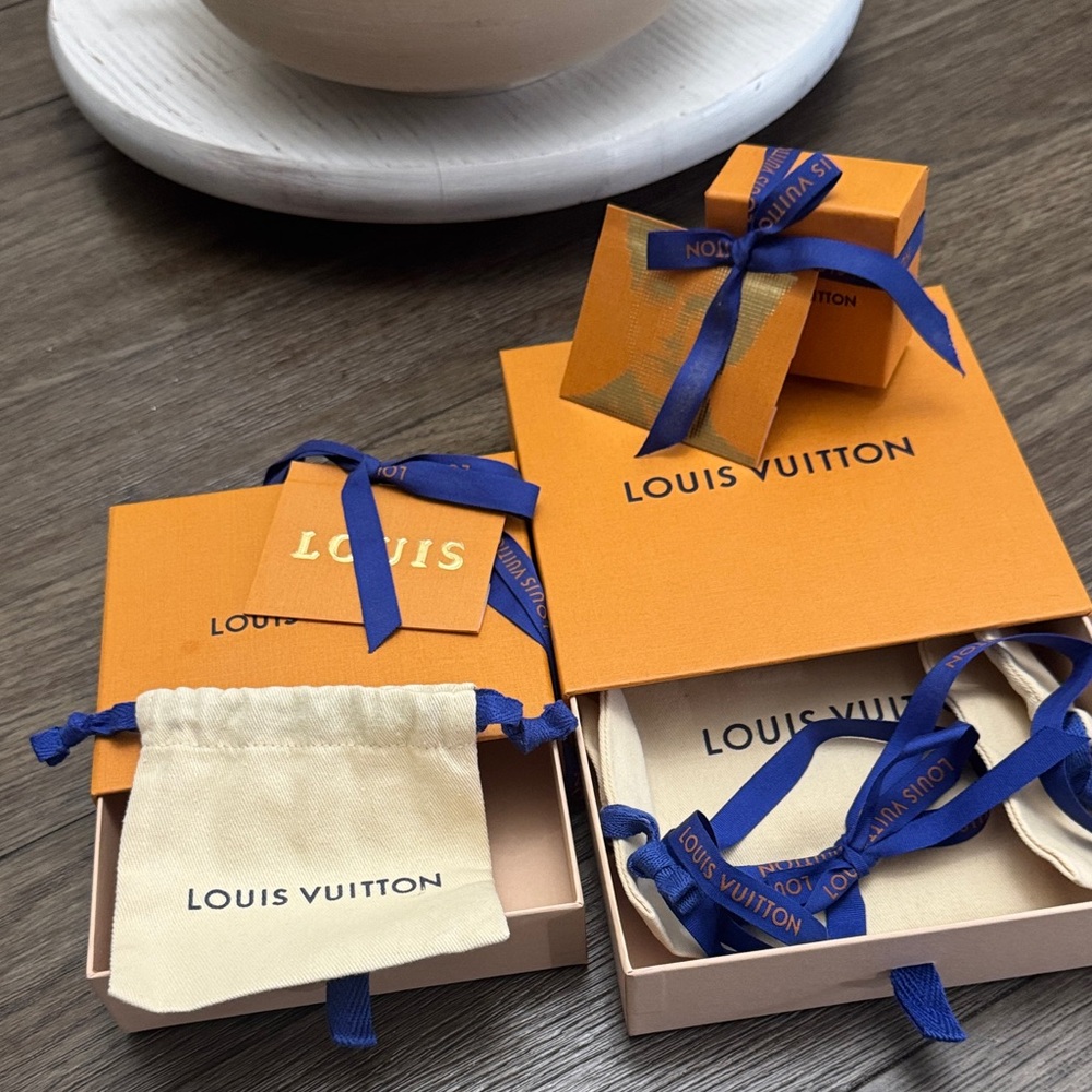 Louis Vuitton Orange Box Set with Blue Ribbon